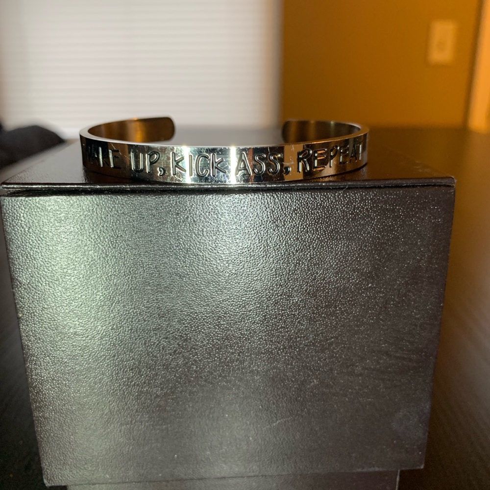 Inspiration silver cuff